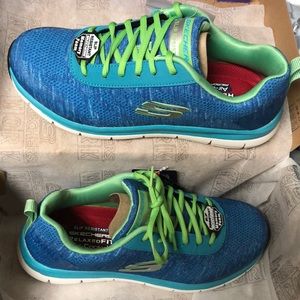 Womens slip resistant work shoes skechers size 9.5